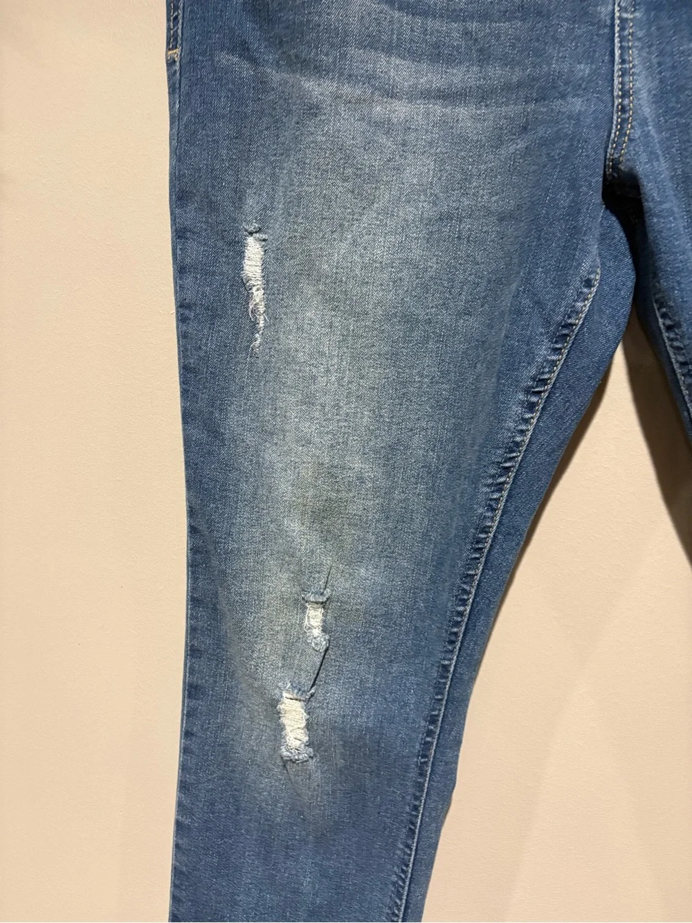 For The Republic Distressed Skinny Jeans Fray Hem Slit Size 12/30 Medium Wash